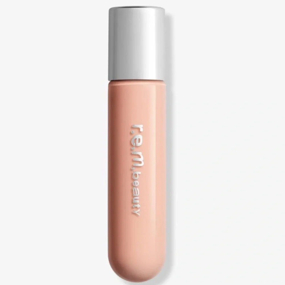 r.e.m. Beauty On Your Collar Plumping Lipgloss Waterfalls